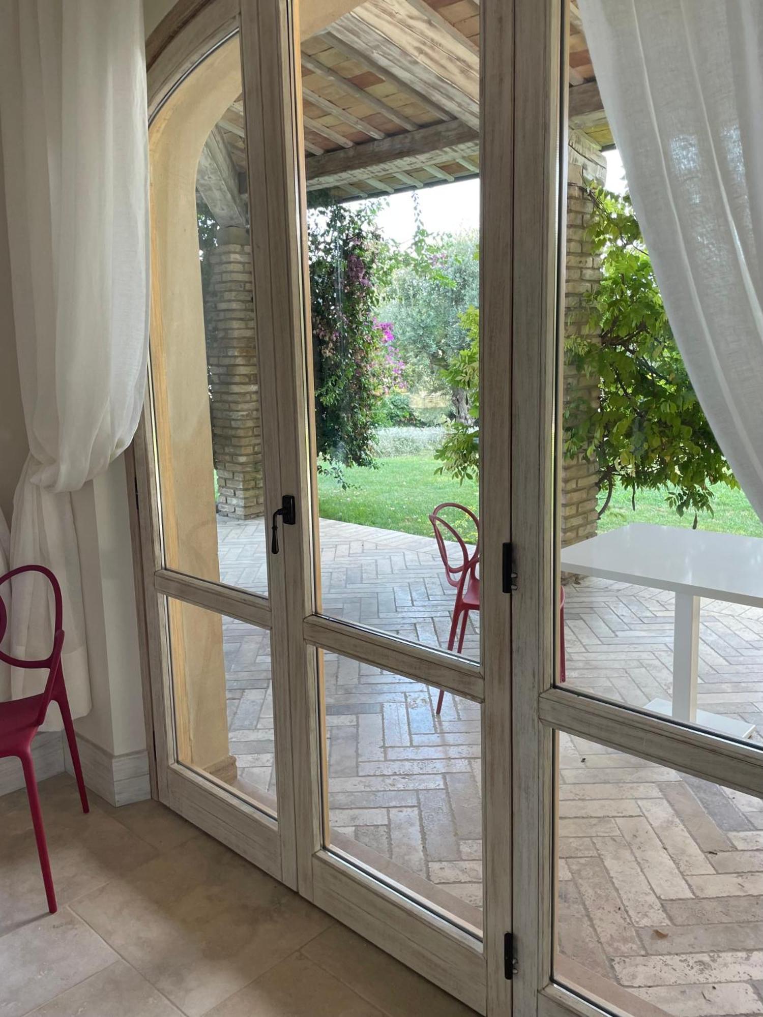 La Bouganvillea